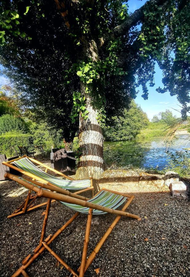 Moulin De Monpoisson Bed & Breakfast Le Puy Exterior foto