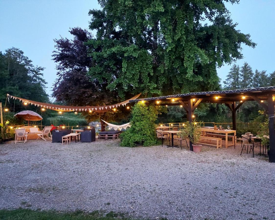 Moulin De Monpoisson Bed & Breakfast Le Puy Exterior foto