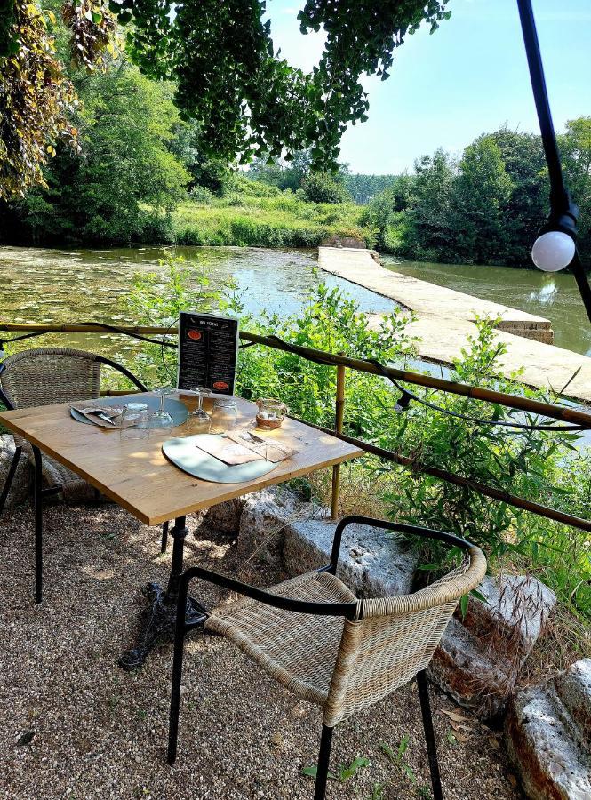 Moulin De Monpoisson Bed & Breakfast Le Puy Exterior foto