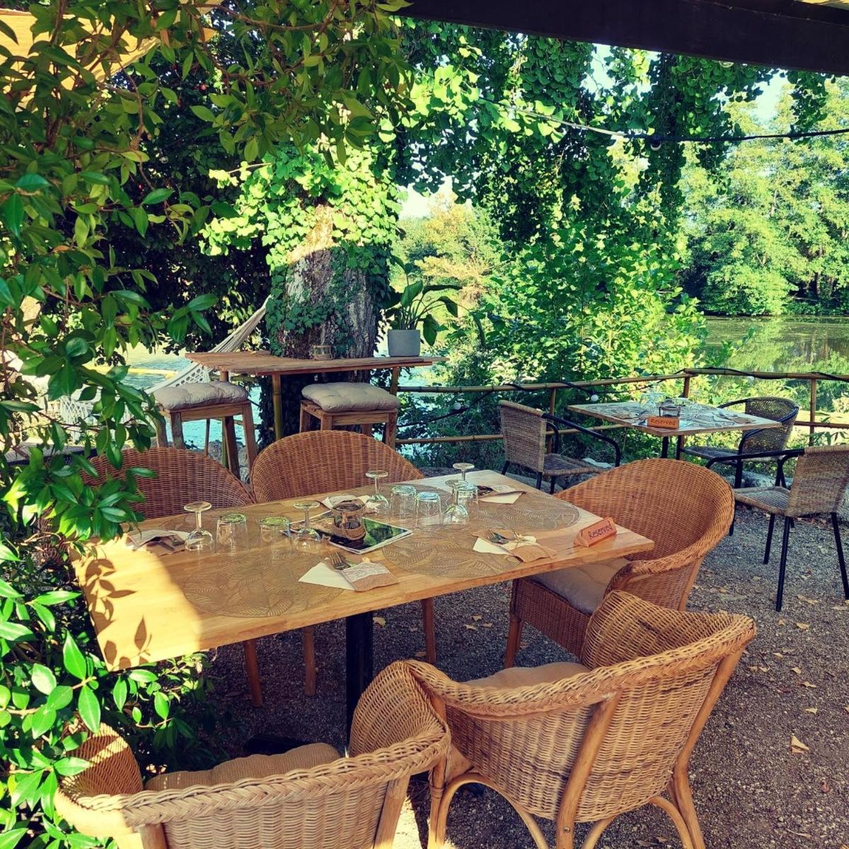 Moulin De Monpoisson Bed & Breakfast Le Puy Exterior foto